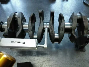 apliaksi roughness tester pada industri otomotif